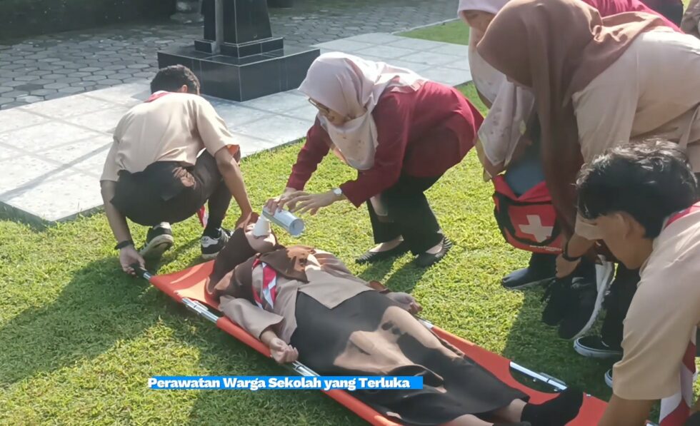 Simulasi Bencana Gempa Bumi Tahun 2025 di SMA Negeri 1 Cangkringan “Hari Kesiapsiagaan Bencana 2025”